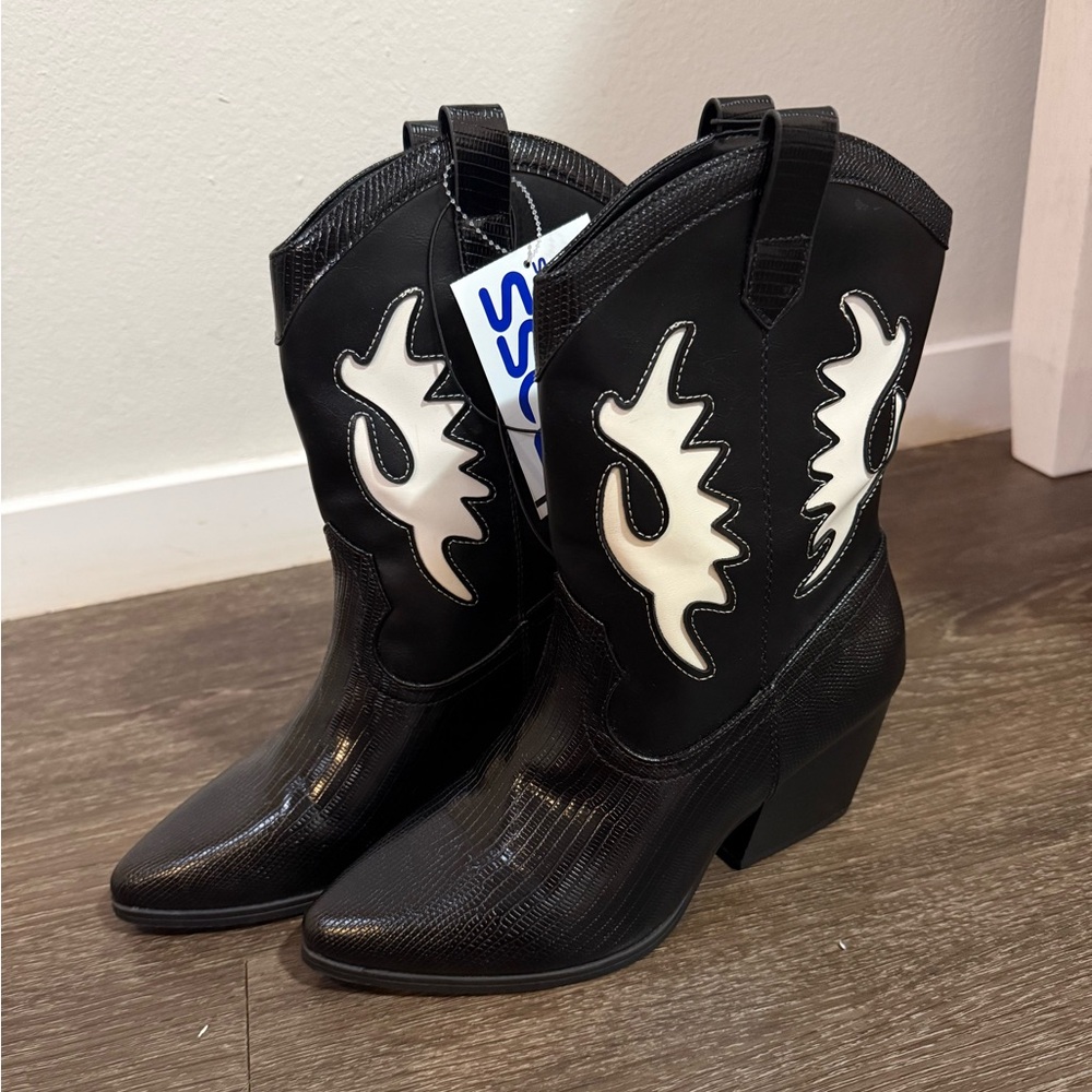 women’s point-toe medium-width mid-calf black & white western boots - soda giga!